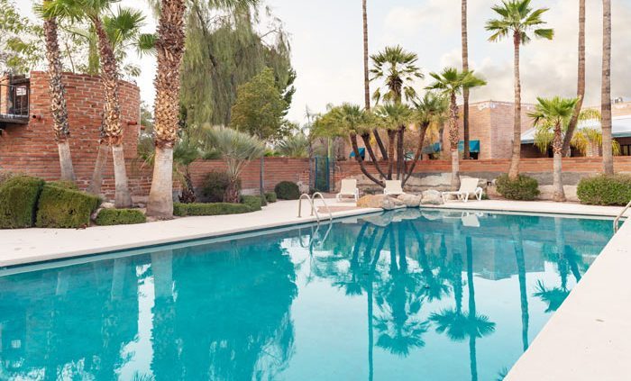 gorgeous pool in desert setting - Cottonwood Tucson holistic treatment for mood disorders and addiction